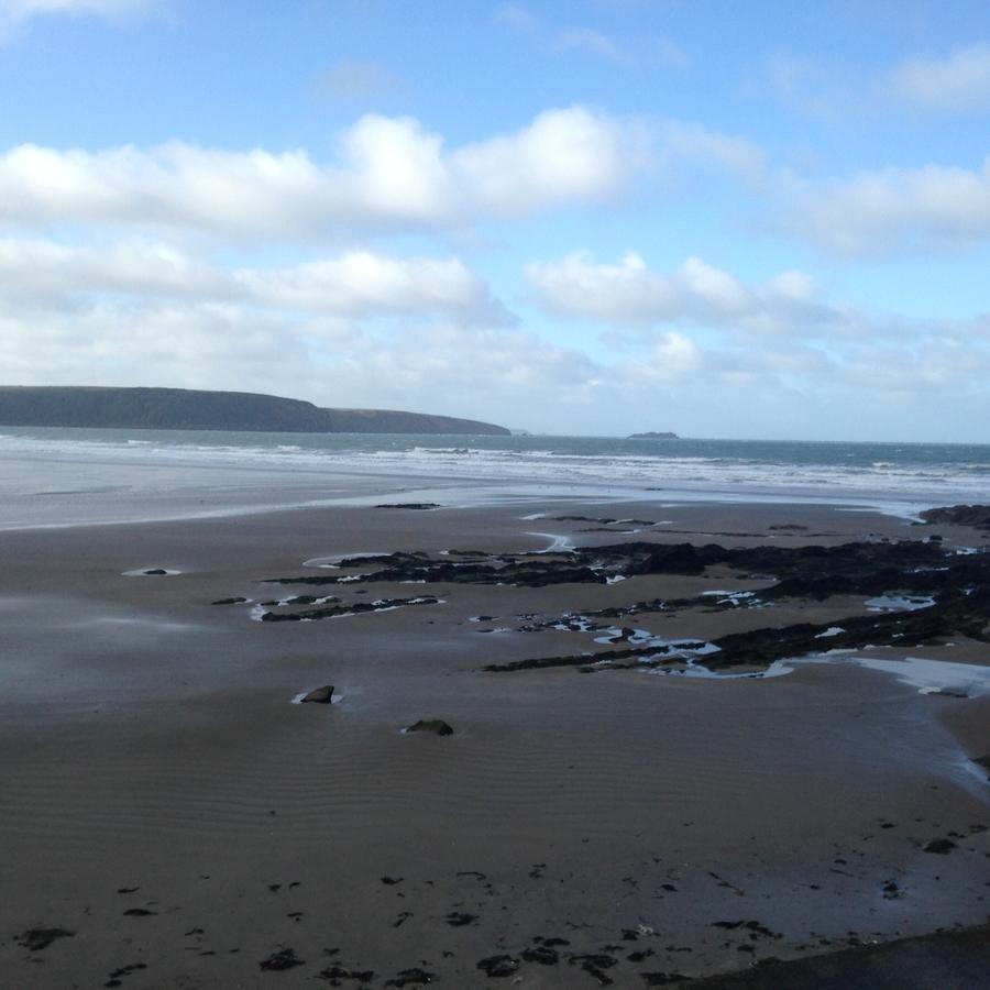 The Duke Of Edinburgh Inn Newgale ภายนอก รูปภาพ